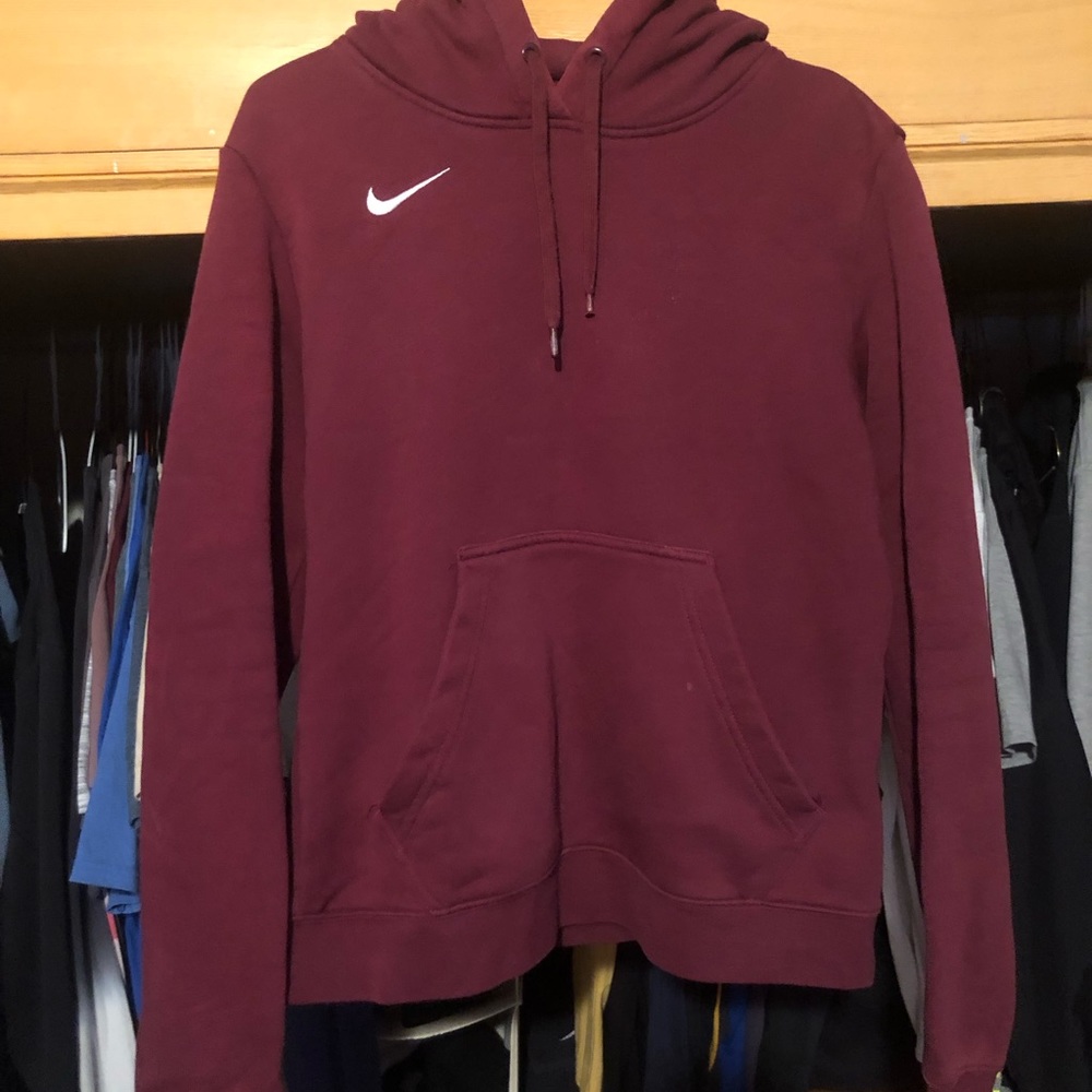 Red vintage nike crew neck